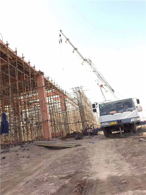 平潭县吊车作业的安全注意事项有哪些？