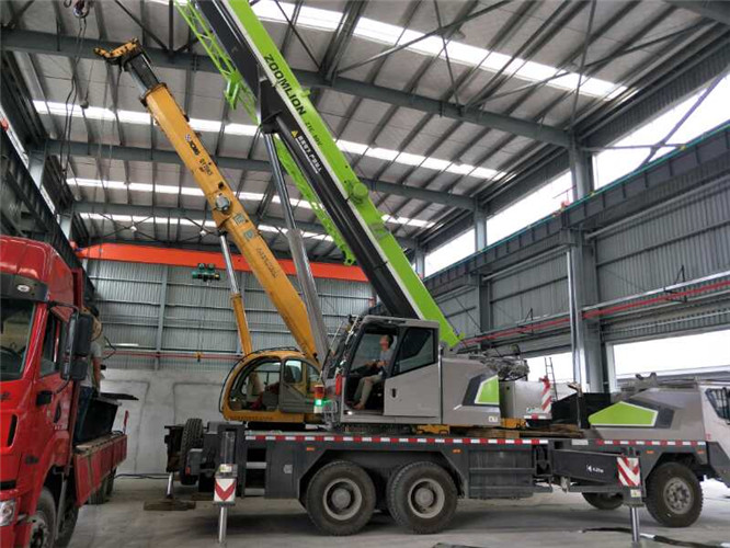 平潭县高空车出租需要注意哪些安全事项？