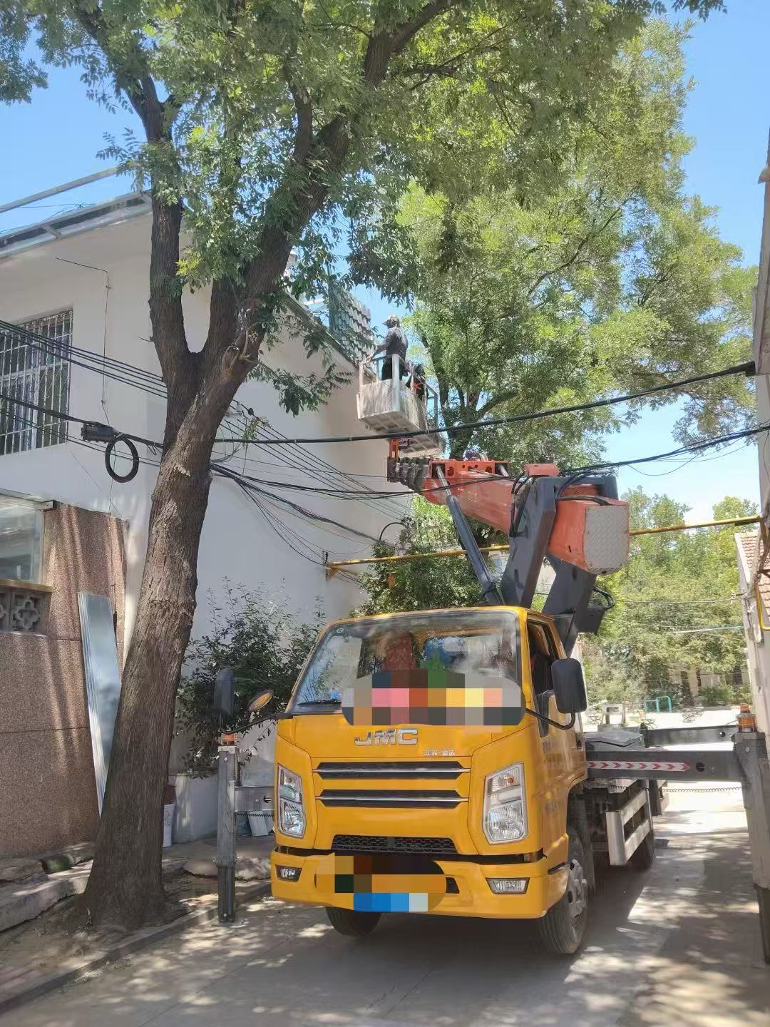 平潭县高空作业车能吊装重物吗？最大承载多少公斤？