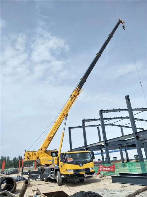 平潭县超高层建筑钢结构吊装案例